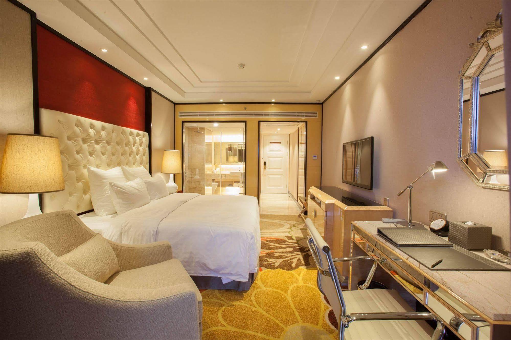 Nanning Landmark Hotel Exterior photo